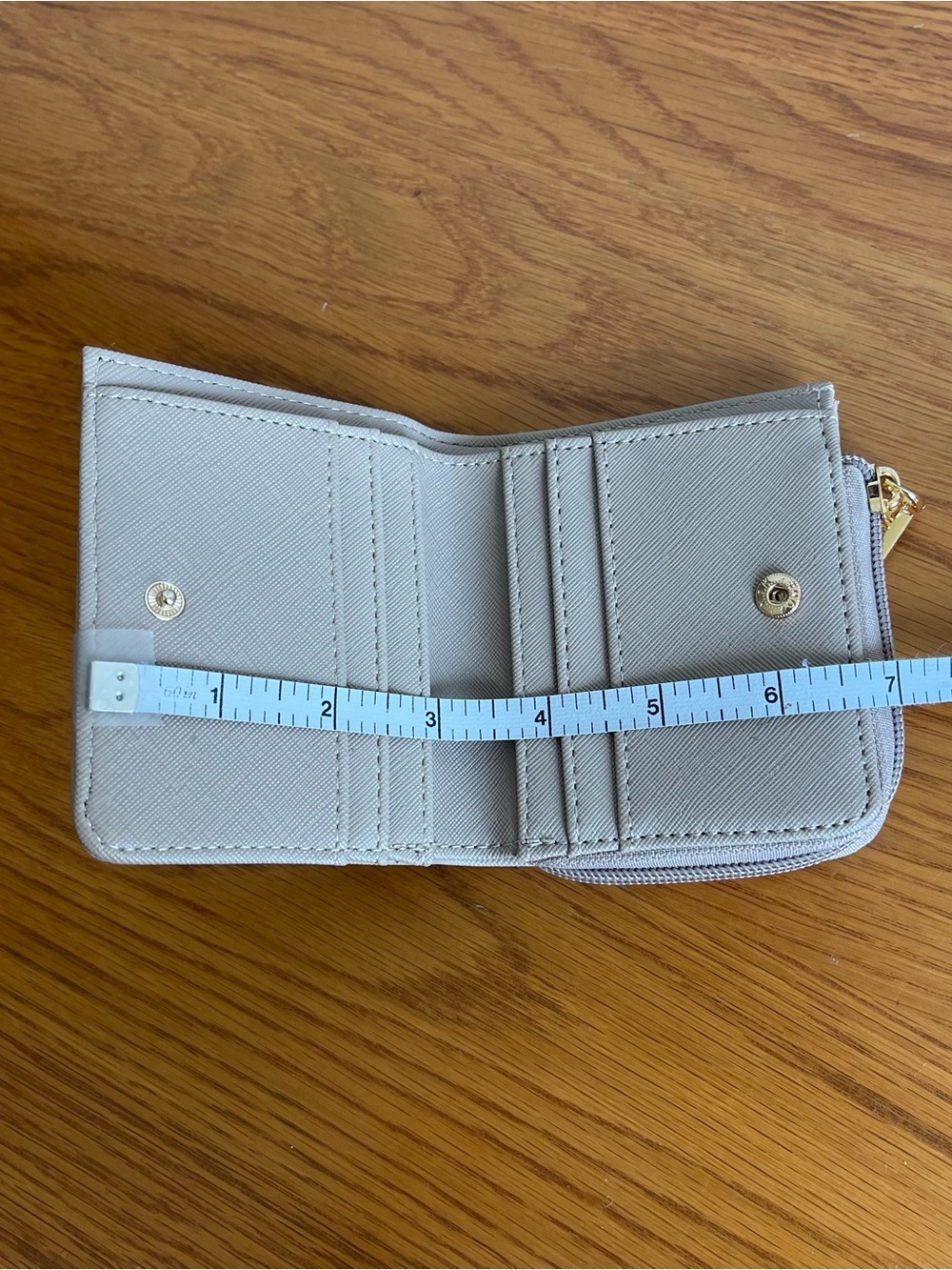 Anne Klein Small Wallet Light Taupe - Picture 15 of 16
